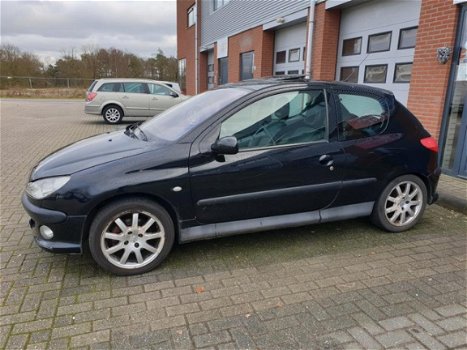 Peugeot 206 - 2.0-16V GTI - 1