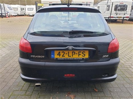 Peugeot 206 - 2.0-16V GTI - 1