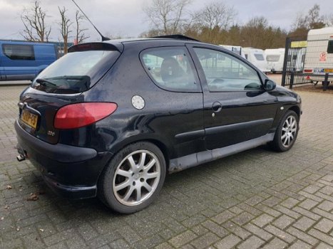 Peugeot 206 - 2.0-16V GTI - 1