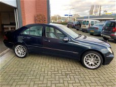 Mercedes-Benz C-klasse - 240 Elegance Automaat Navi Clima zeer nette staat