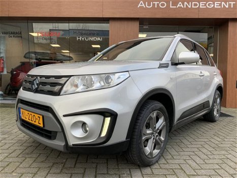 Suzuki Vitara - 1.6 Exclusive / navigatie, zetelverwarming, bluetooth koppeling, etc - 1