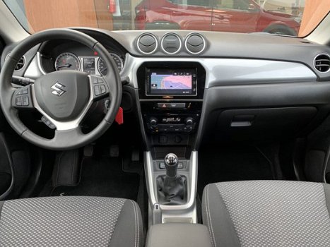 Suzuki Vitara - 1.6 Exclusive / navigatie, zetelverwarming, bluetooth koppeling, etc - 1