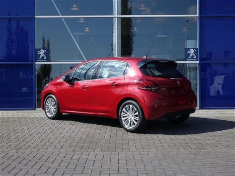 Peugeot 208 - 1.2 82pk 5D Allure l NAVI l DAB+ l CAMERA l RIJKLAAR - 1