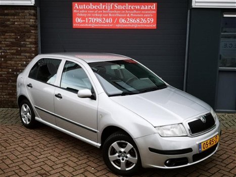 Skoda Fabia - 1.4 55KW AUT 2005 AUTOMAAT/AIRCO/140DKM NAP - 1