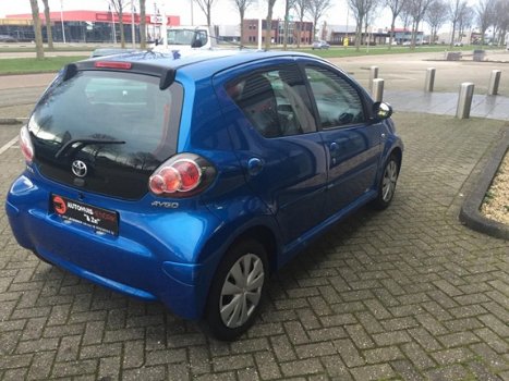 Toyota Aygo - 1.0-12V Dynamic Blue airco, cd, cv, elec ramen, metalic lak, 15x op voorraad ook c1 en - 1