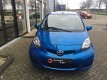 Toyota Aygo - 1.0-12V Dynamic Blue airco, cd, cv, elec ramen, metalic lak, 15x op voorraad ook c1 en - 1 - Thumbnail