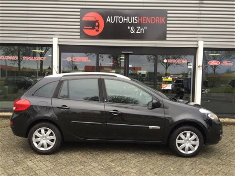 Renault Clio Estate - 1.5 dCi 20th Anniversary vol optie, s airco navi elle pakket cd speler cr-cont - 1