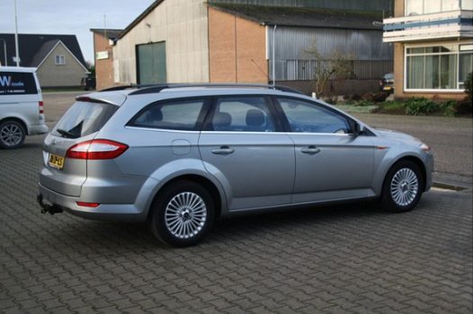 Ford Mondeo Wagon - 2.0-16V Titanium - 1