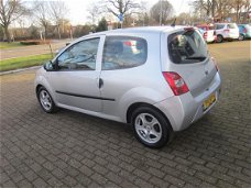 Renault Twingo - 1.2 16V Authentique