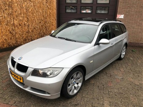 BMW 3-serie Touring - 318i Nwe ketting + klepseals Aut. Nette staat Panorama dak PDC V+A - 1