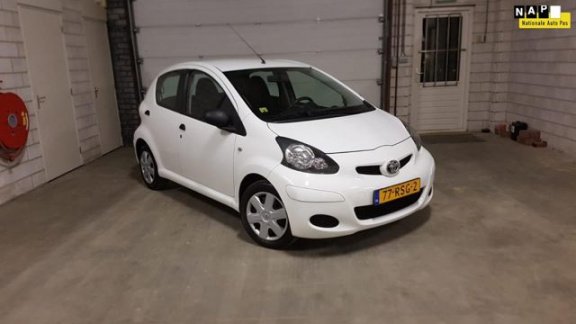 Toyota Aygo - 1.0-12V Cool NAP 2e eigenaar APK 5 deurs Airco - 1