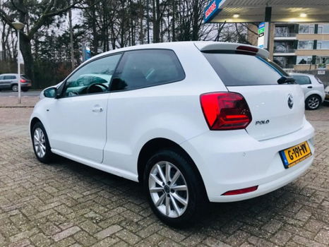 Volkswagen Polo - 1.0 Easyline LOUNGE*CLIMA*PDC*LM.VELG*CRUISECONTR.*STUURBEKR.*ARM STEUN*BOEKJES - 1