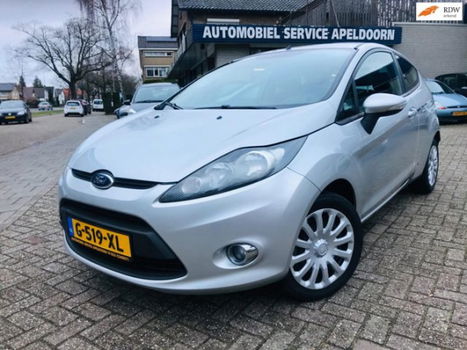 Ford Fiesta - 1.25 Titanium 82PK*AIRCO*STOELVERW.*MF.STUUR.*STUURBEKR.*BOEKJES - 1