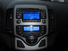 Hyundai i30 - 1.6i Style Climate Controle, Boordcomputer