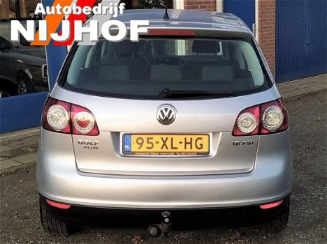 Volkswagen Golf - 1.6 FSI Optive 3 - 1