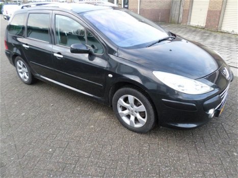 Peugeot 307 SW - 2.0-16V Premium - 1