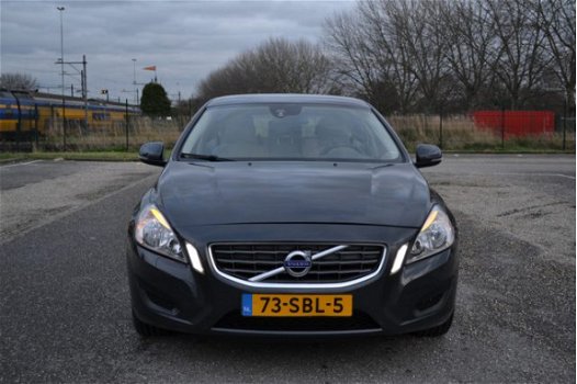 Volvo V60 - 1.6 DRIVe MOOIE AUTO - 1