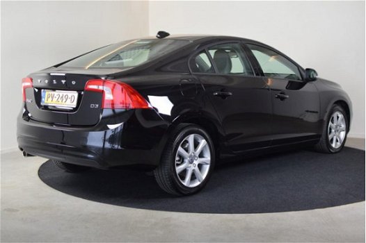 Volvo S60 - 2.0 D3 150PK MOMENTUM AUTOMAAT - 1