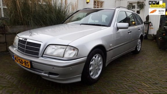 Mercedes-Benz C-klasse Combi - 200 CDI Sport Keurige auto, standkachel/trekhaak/goede airco/pdc V+A - 1