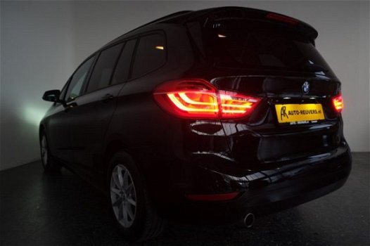 BMW 2-serie Gran Tourer - 2.0 218d 150PK Essential / Navigatie / LED - 1