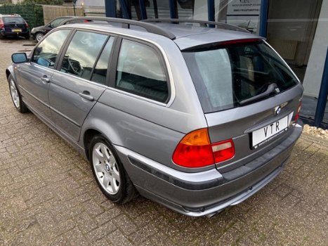 BMW 3-serie Touring - 320i Executive - 1