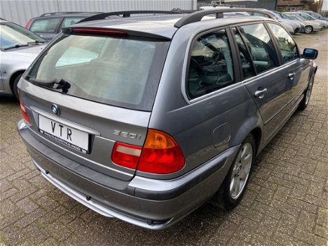 BMW 3-serie Touring - 320i Executive - 1