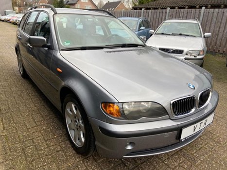 BMW 3-serie Touring - 320i Executive - 1