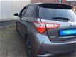 Toyota Yaris - 1.5 Full Hybrid 100pk 5D Aut Bitone plus, exclusief - 1 - Thumbnail