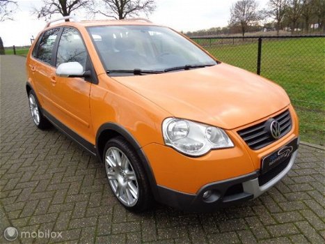 Volkswagen Polo - 1.6-16V Cross / Clima / Cruise - 1