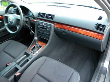 Audi A4 - 1.8 Turbo - 1