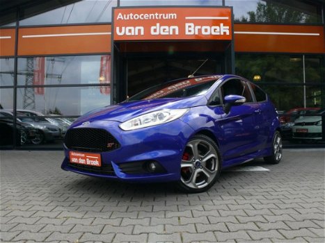 Ford Fiesta - 1.6 ST1 182PK Navi Leder Climate Cruise Ctr Stoelverwarming Audio Bediening Op Het Stu - 1