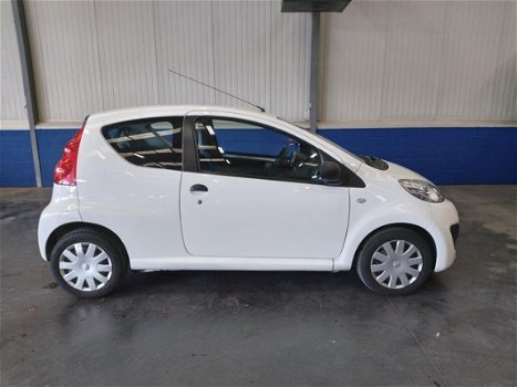 Peugeot 107 - 1.0 Access Accent - 1