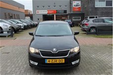 Skoda Rapid Spaceback - 1.2 TSI Greentech Ambition Businessline Airco-Cruise-Navi-Bluetooth-Trekhaak