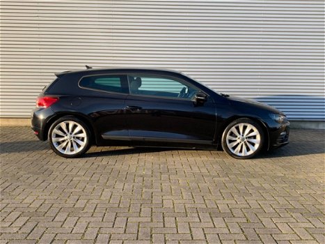 Volkswagen Scirocco - 2.0 TFSI Highline Plus 211 PK Navi Rns 510 18 inch velgen - 1