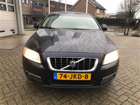 Volvo V70 - 2.0D Limited Edition R Design [bj 2009] Clima/Leer/ Navi - 1