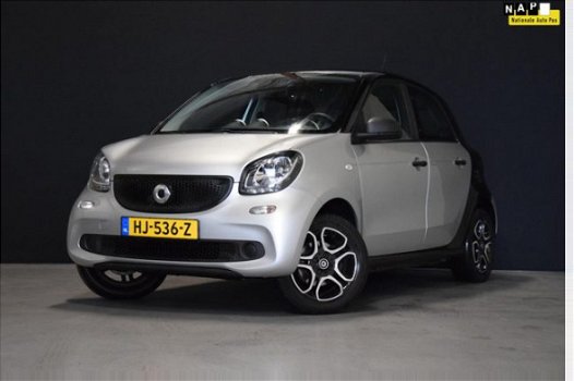 Smart Forfour - 1.0 Passion AUTOMAAT [AIRCO, TELEFOON, LM-VELGEN, CRUISE CONTROL, NIEUWSTAAT] - 1