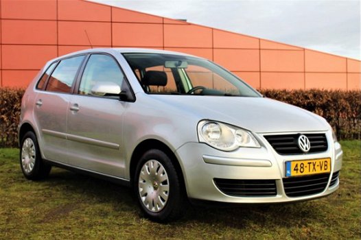 Volkswagen Polo - 1.2, 5 Deurs Airco + Winterbanden - 1