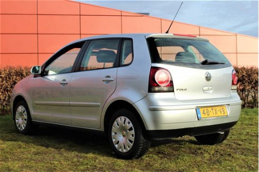 Volkswagen Polo - 1.2, 5 Deurs Airco + Winterbanden - 1