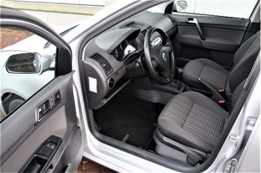 Volkswagen Polo - 1.2, 5 Deurs Airco + Winterbanden - 1