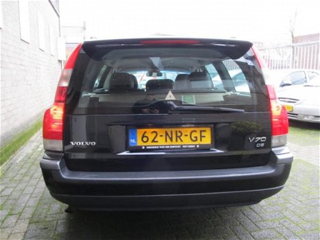 Volvo V70 - 2.4 D5 Geartr.Ed. II - 1