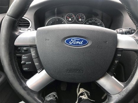 Ford Focus - 1.6 TDCI Titanium airco 1st eigenaar leer NAP nieuwe apk - 1