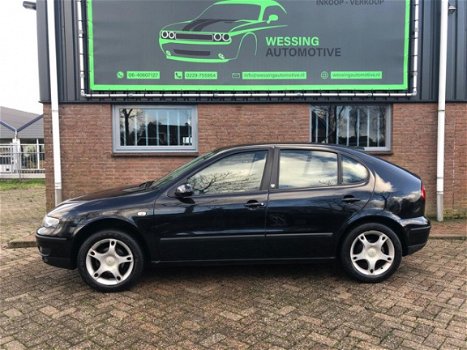 Seat Leon - 1.6-16V Sport NIEUWE APK 12-2020 NL-auto Airco - 1