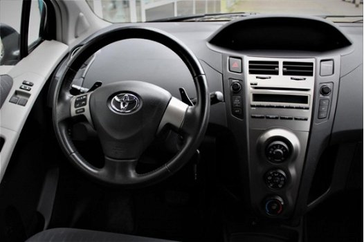 Toyota Yaris - 1.3 VVTi Aspiration |NAP|5DEURS|Automaat| - 1