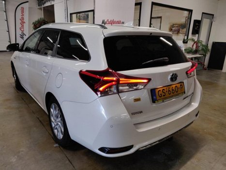 Toyota Auris Touring Sports - 1.8 Hybrid Lease pro - 1