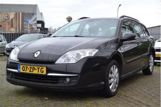 Renault Laguna Estate - 2.0 16V Expression | navigatie | Climate | Trekhaak | Cruise | - 1