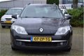 Renault Laguna Estate - 2.0 16V Expression | navigatie | Climate | Trekhaak | Cruise | - 1 - Thumbnail