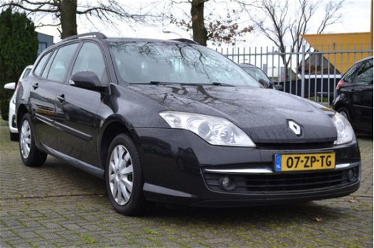 Renault Laguna Estate - 2.0 16V Expression | navigatie | Climate | Trekhaak | Cruise | - 1