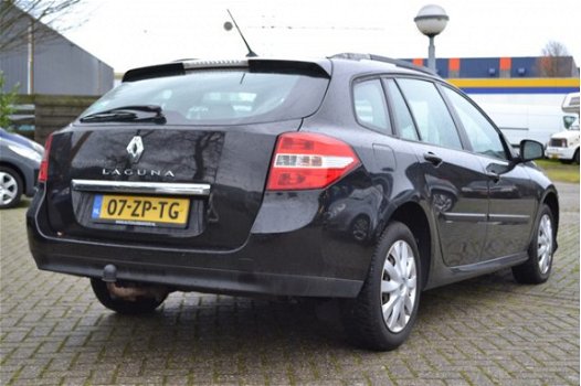 Renault Laguna Estate - 2.0 16V Expression | navigatie | Climate | Trekhaak | Cruise | - 1