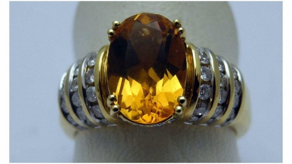 YELLOW GOLD RING WITH OVAL CITRINE - 1