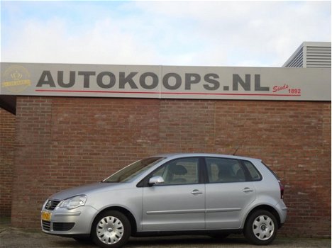 Volkswagen Polo - 1.4 TDi Trendline 5-Deurs | Airco | Elektrisch pakket | Radio-cd | APK 07-2020 | I - 1